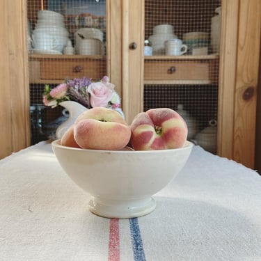 Beautiful vintage  French cafe au lait bowl from a famous maker Digoin 