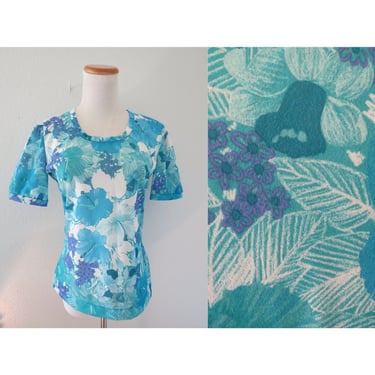 Vintage Floral Print Blouse 70s Tropical Flower Short Sleeve Top Blue Puff Sleeve Tiki Hawaiian Luau Summer Shirt Size Small Medium 