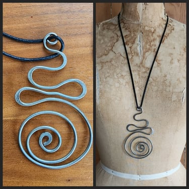 Silver Spiral Pendant Necklace 