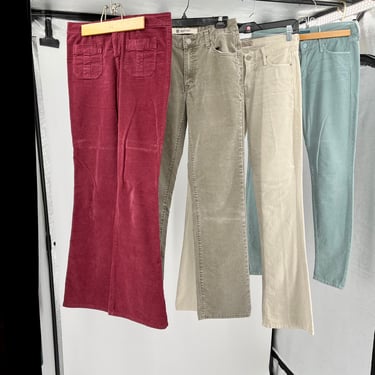 4 Pair of Women's Corduroy Jeans One Price. Size 6L 