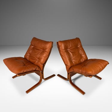 Set of Two (2) Mid-Century Modern "Siesta" Chairs in Stunning Original Condition by Igmar Relling for Westnofa, Norway, c. 1970's 