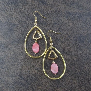 Gold and peach mother of pearl shell teardrop hoop earrings 
