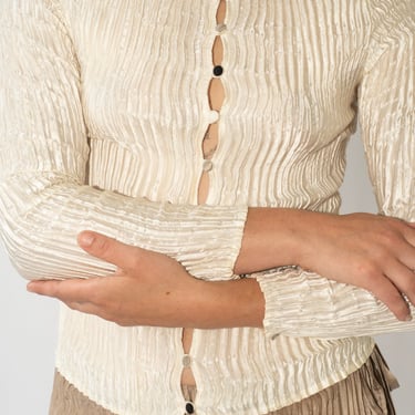 Plissé Satin Silk Cardigan in Off White