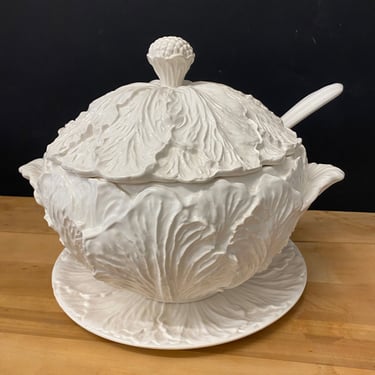 Vintage 1978 Whittier Pottery Cabbage Leaf Tureen
