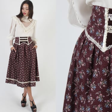 Calico Gunne Sax Maxi Skirt With Pockets / 70s Tiered Floral Country Skirt / Burgundy Velvet Prairie Cottagecore Style 