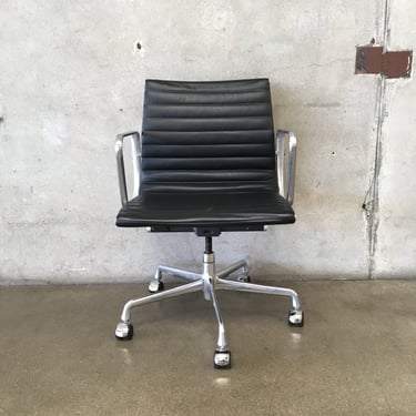Herman Miller Ea335 Eames Aluminum Group Leather Chair