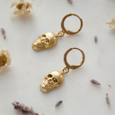 gold skull earrings, gothic witchy Halloween spooky weird earrings, dainty small brass charm earrings, statement jewelry 