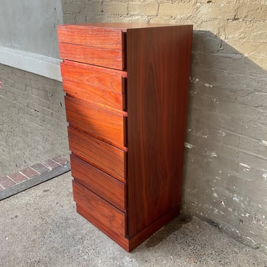 Danish Modern Rosewood Chest of Drawers