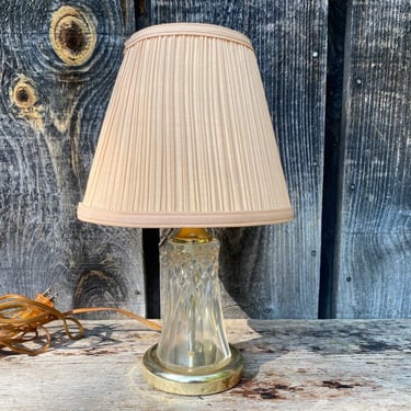 Small 80s Bedside Lamp -- 80s Small Lamp -- Small Vintage Lamp -- Small Crystal Lamp -- Small Pink Lamp -- Small Lamp Vintage -- Lighting 