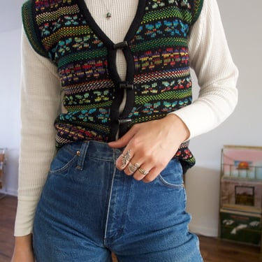 Vintage Made Expressively for Montage Acrylic Knitted Patterned Button-Up Sweater Vest 