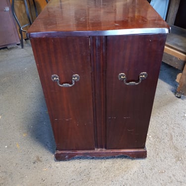 Vintage Stereo Cabinet 23.5 X 23.25 X 35