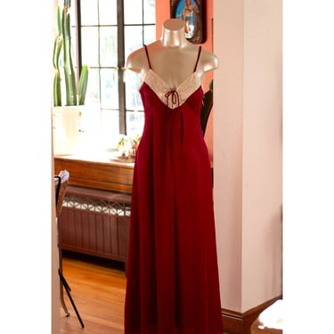 Vintage Slip Dress in Dark Red - Lace Trim - 1970s - Vintage Lingerie, Nightgown, Maxi Dress 