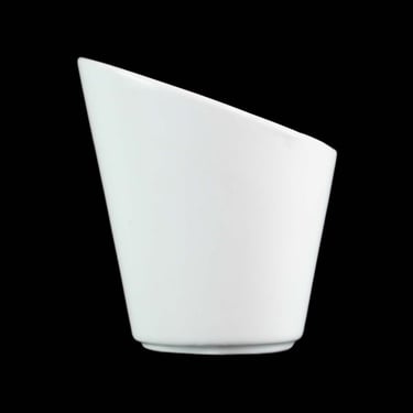 Waldorf Astoria Front of The House Harmony 6 oz. Porcelain Slanted Cup