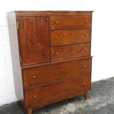 Broyhill Modern Style Vintage Tall Chest of Drawers 3530