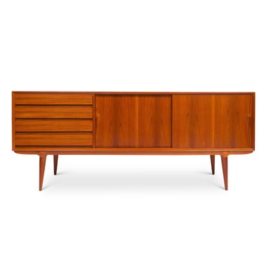 Vintage 1960s Gunni Omann Model 18 Credenza in Teak 