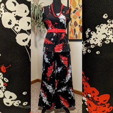 Vintage 1970s Black, Red, & White Bubble Flower Print Polyester Tank Top and Bell Bottom Pants Matching  Set 