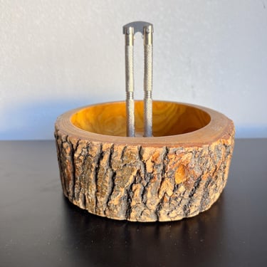 Rustic Wood Bowl Nutcracker Set 