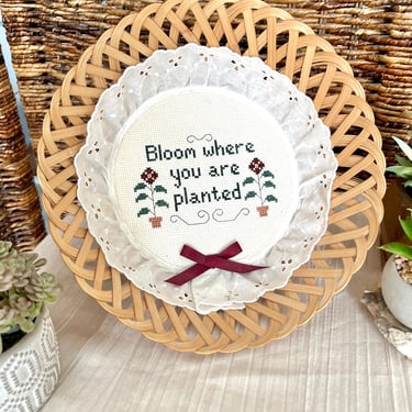 Vintage Basket Decor, Embroidered Design, Cross Stitch, Plant Lover, Natural Home Decor, Vintage 70s 