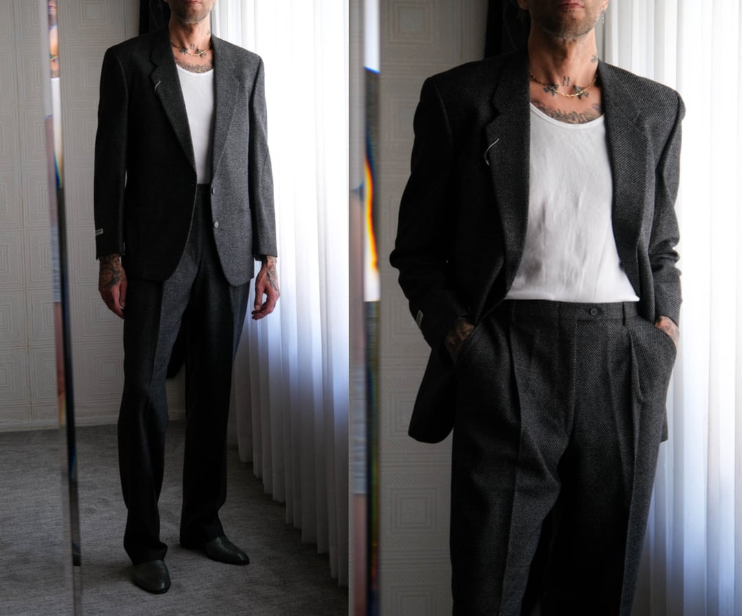 〔Vintage〕90s Black navy Simple suit デカ襟 Comme des Garçons Homme black blazer with press buttons on