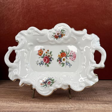 Gerold Porzellan Bavaria German Graceful White Porcelain Round Floral Pattern Gold Trim Server Dining Room Display 