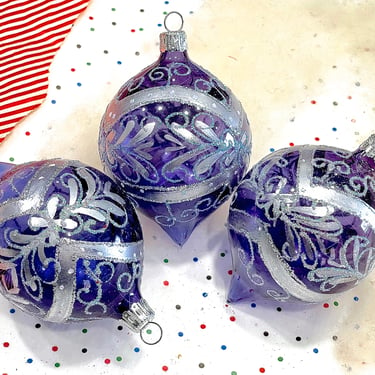 VINTAGE: 3pcs - Hand Blown Indent Glass Ornaments - Glittered Ornaments - Christmas 