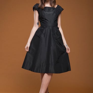 vintage 50s 1950s party dress cocktail black taffeta full skirt sleeveless gathered EXTRA SMALL - Small XS S 