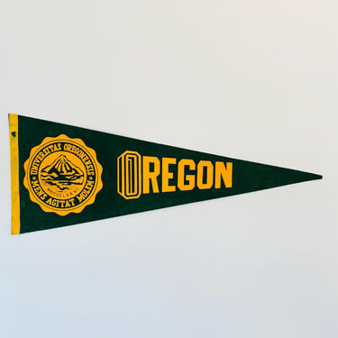 Vintage University of Oregon Pennant Full Size Pennant 