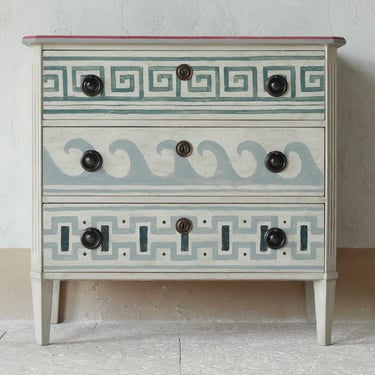 Single Gusto Painted Blue Villa Kerylos Chest