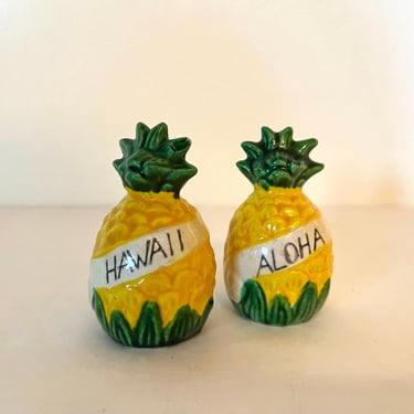 Vintage 60s Pineapple Hawaii Tiki Luau Ceramic Salt and Pepper Shaker Set 