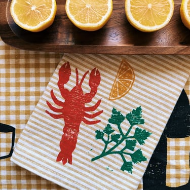 linen dinner napkins. lobster on stripe. hand block printed. placemats / tea towel. hostess gifting. birthday or dinner party decor. 