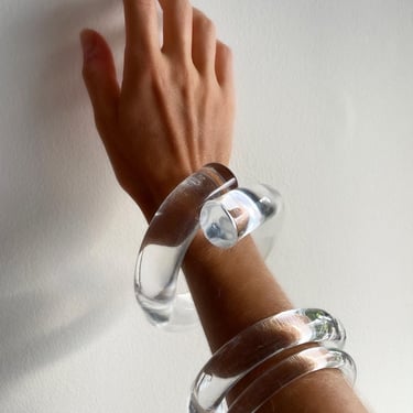 Extra Large BRACELET, Knot Bracelet, Lucite Bracelet, Lucite Bangle, Acrylic Bracelet, Acrylic Bangle, Clear Bracelet, Transparent Bracelet 