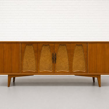 FUNKY + Low WALNUT Mid Century Modern CREDENZA / Media | Circa60