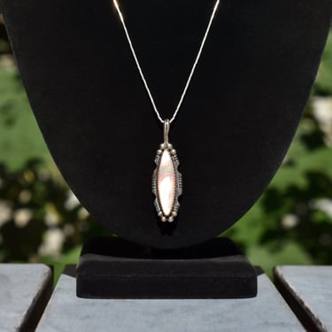 Signed Navajo Pink Mother Of Pearl Marquise Pendant Necklace In Sterling Silver, Anna Begay, 20