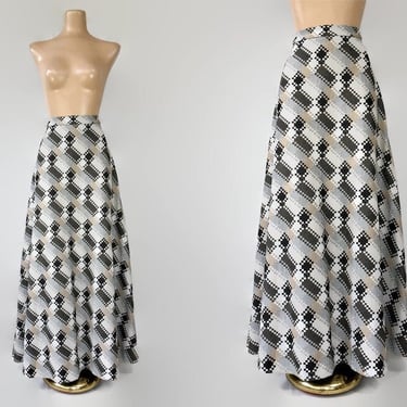 VINTAGE 70s Geometric Print Long Full Maxi Skirt in Black and Tan Plaid 1970s By JCPenney Fashions Sz 16 