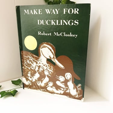 Make Way for Ducklings – Picture Book Hardcover Robert McCloskey - Vintage Copy 1980s 