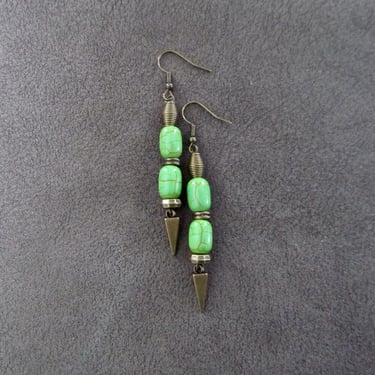 Green stone and bronze earrings 