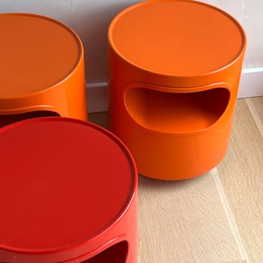 1960s Giano-Giano-Vane Side Table by Emma Gismondi Schweinbeerger for Artemide, Orange or Red