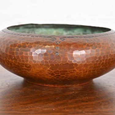 Roycroft Arts & Crafts Hammered Copper Bowl