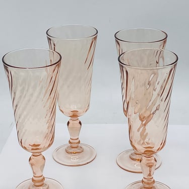 Vintage Set of (4)  Champagne Flutes Glass set Pink Rosaline Arcoroc France-Great Condition 