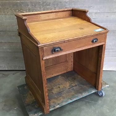 Antique Oak Writing Desk (Tacoma)