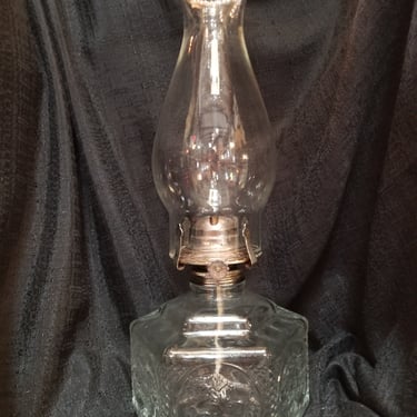 Vintage Lamp Light Farms Oil Lamp 6W x 14.5H x 6D