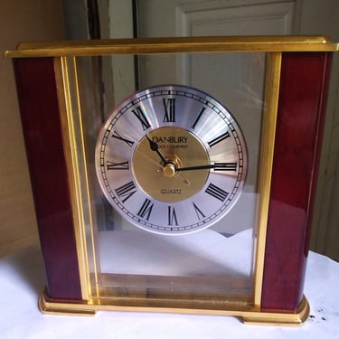 VINTAGE Mantel Clock, Danbury Quartz Clock, Home Decor 
