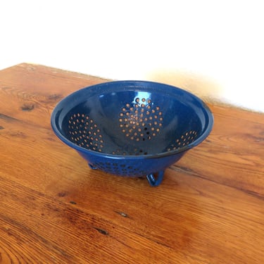 Vintage Blue Enamelware Graniteware Kitchen Colander 