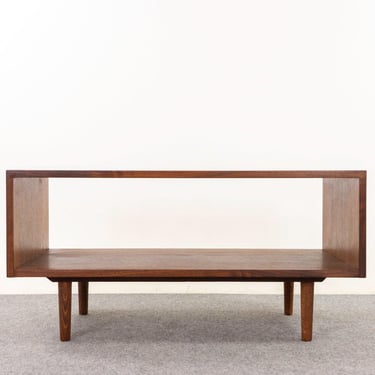 Walnut Mid-Century Coffee Table - (D1283) 