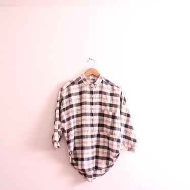 Feminine Plaid 90s Button Down Shirt 