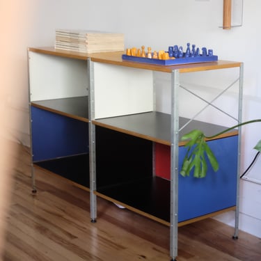Eames Storage Unit 2x2