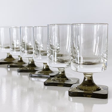 Set of 4 Rosenthal Crystal cordial glasses shot glasses Linear Smoke stemware by Georg Jensen Mid century modern gray glass barware 