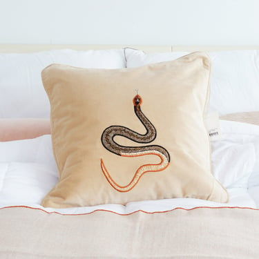 Cobra Velvet Pillow 