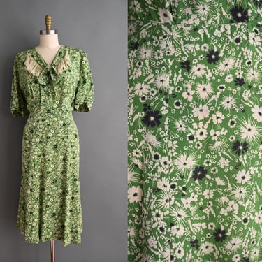 vintage 1940s Dress | Gorgeous Green Silk Rayon Floral Print Dress | XXL Plus Size 