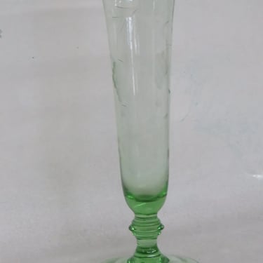 Green Etched Glass Grapes and Leaves Design Footed Vase 3384B